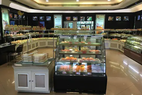 Malaki's Cakes Bread & Pastries photo 3